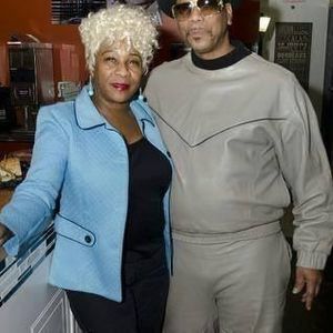 Meet your Posher, Buelah